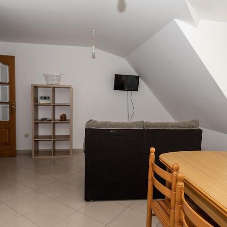Apartamentos Эль-Грове Экстерьер фото