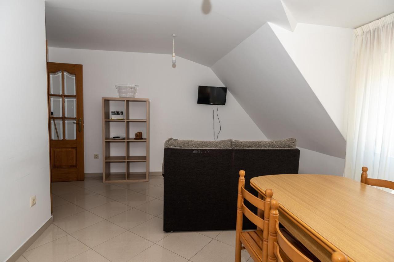 Apartamentos Эль-Грове Экстерьер фото